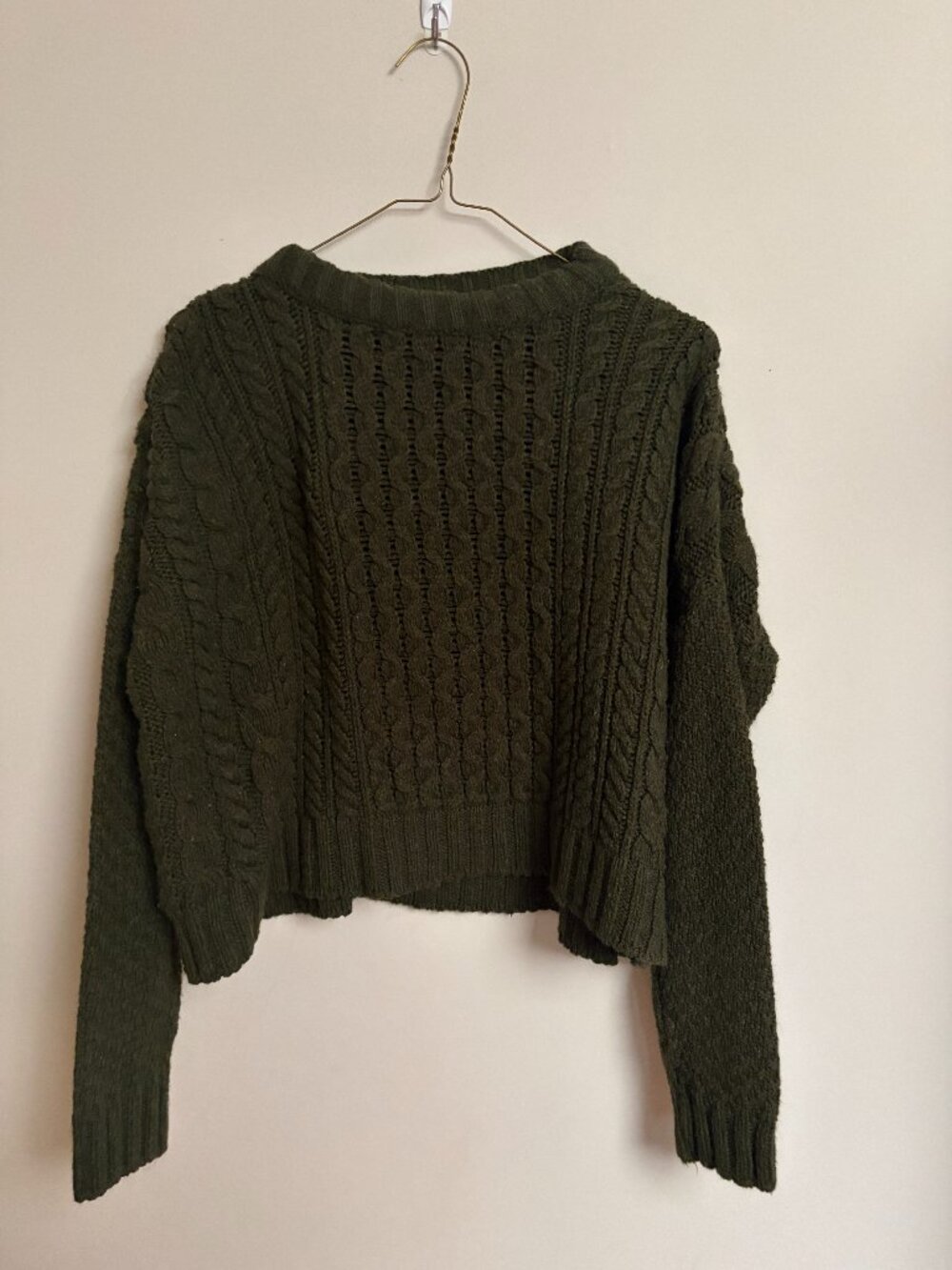 Forest Green Cable Knit Sweater BDG Urban Outfitters size small
